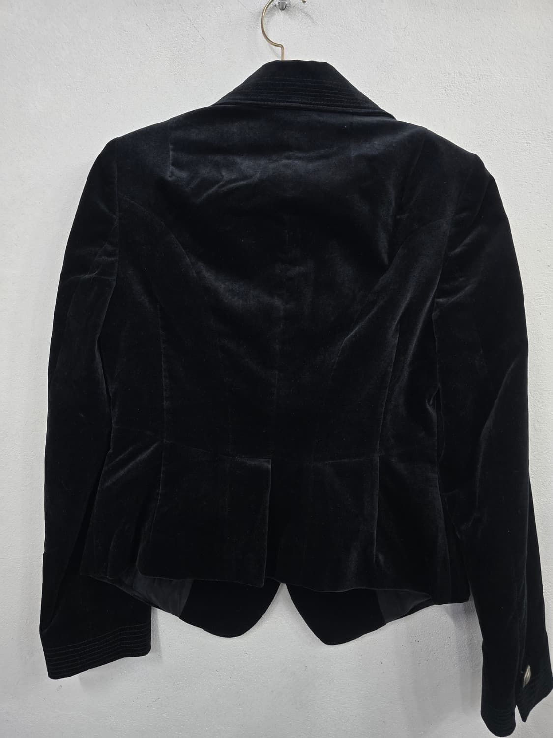 타임 포스트모던 투버튼 벨벳 크롭 블레이져 상품이미지2