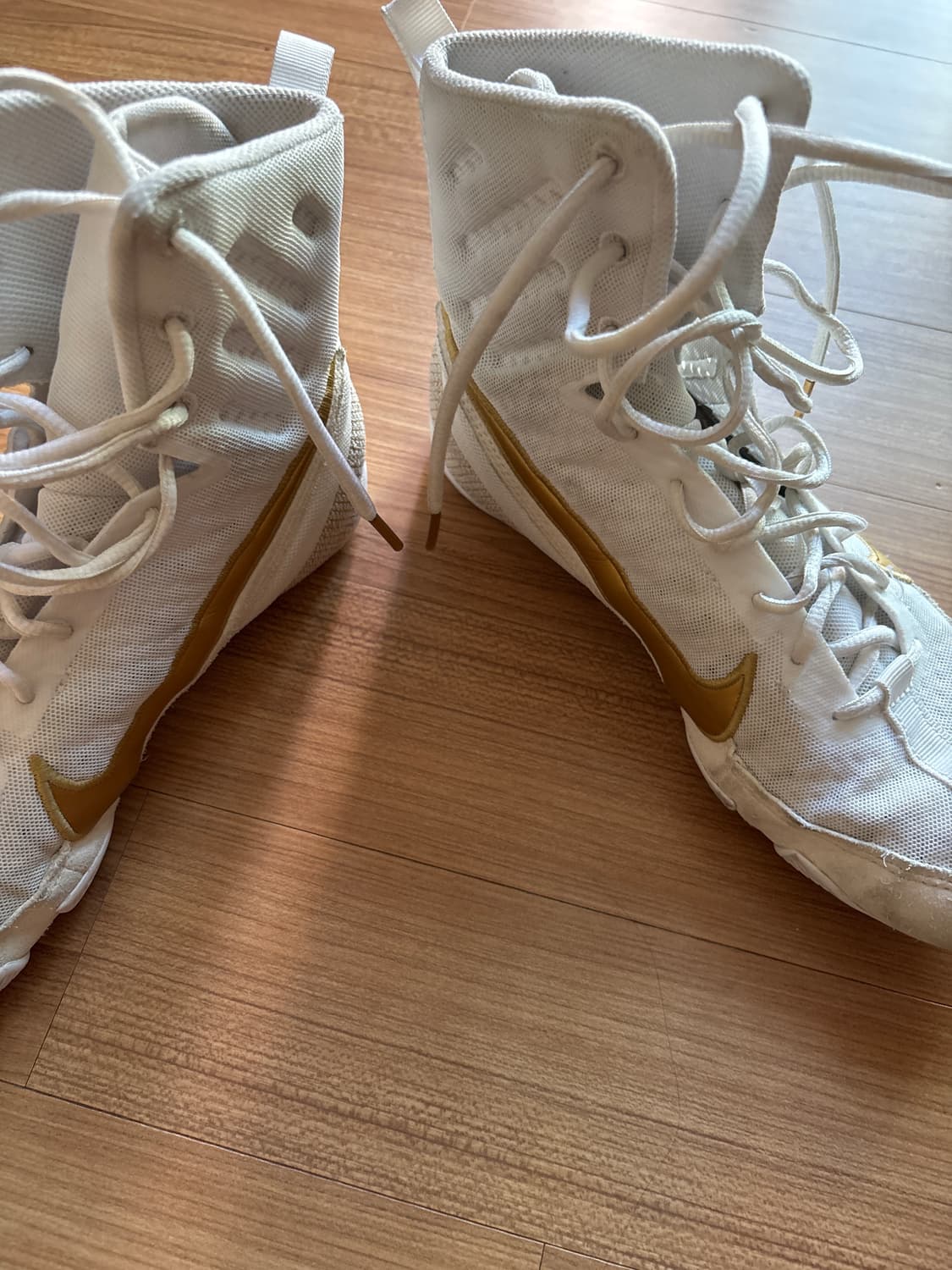 나이키 마초마이 골드 270 상품이미지2