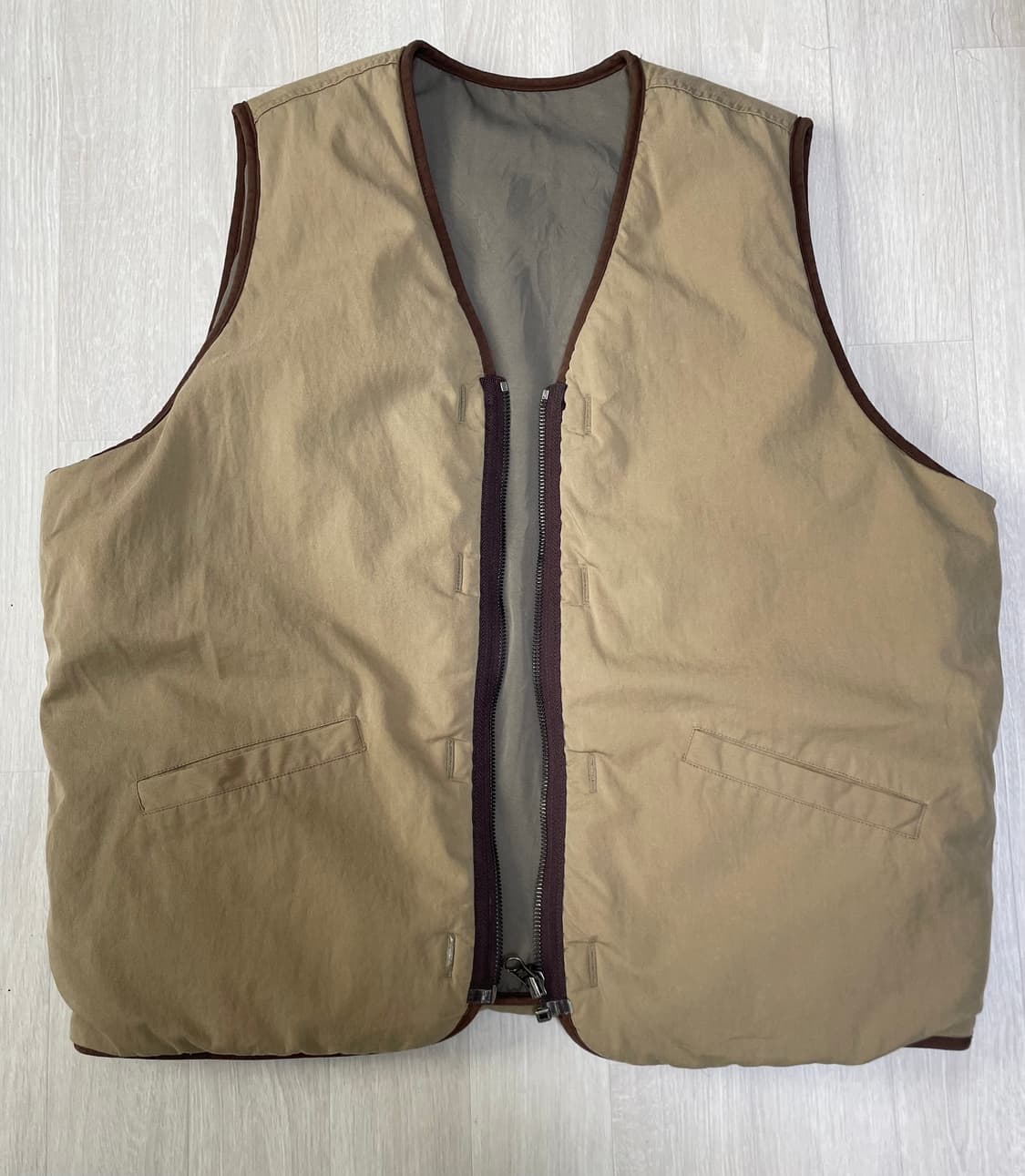 엔벨로프 리버시블 베스트 2사이즈 상품이미지1