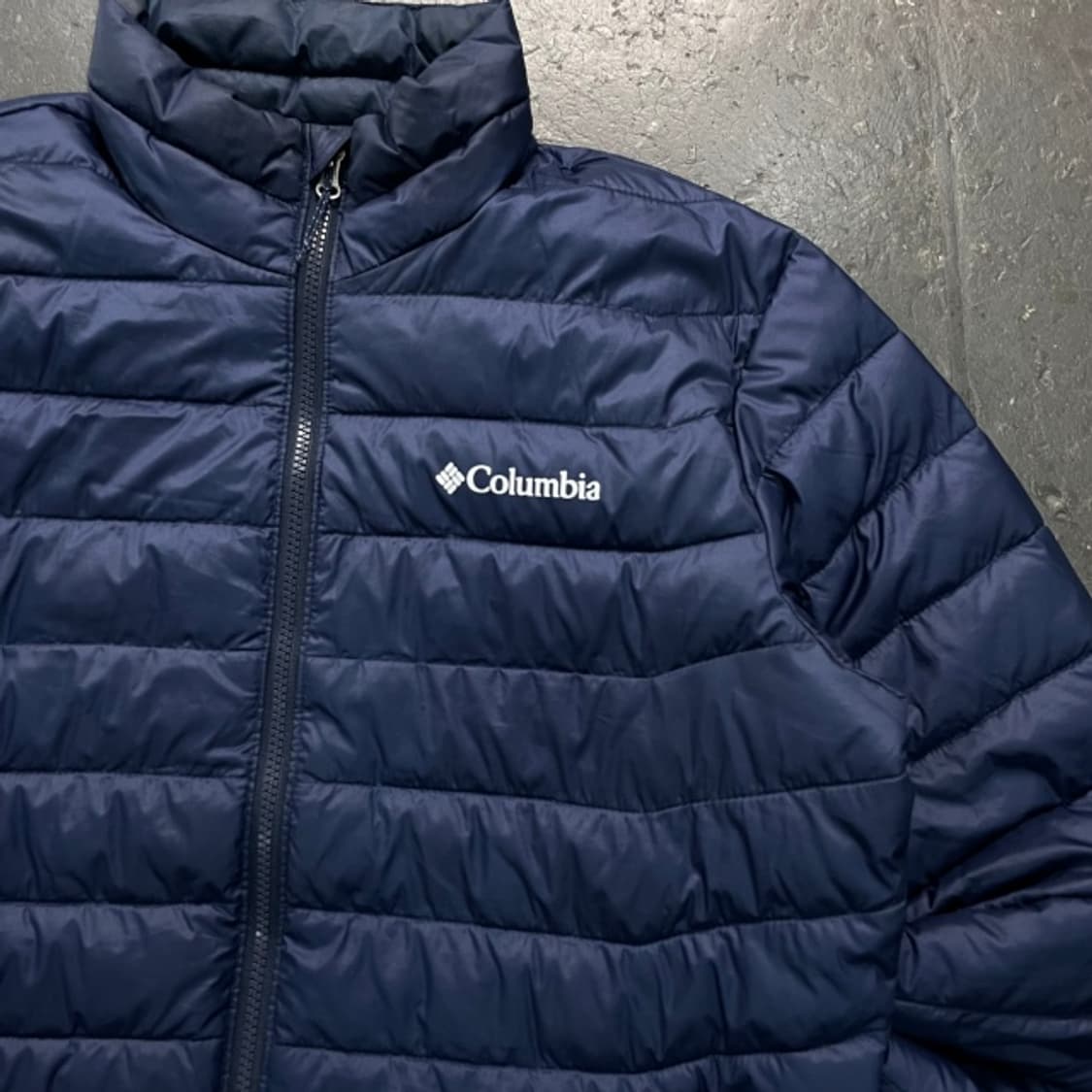 100 콜럼비아 경량패딩  상품이미지2