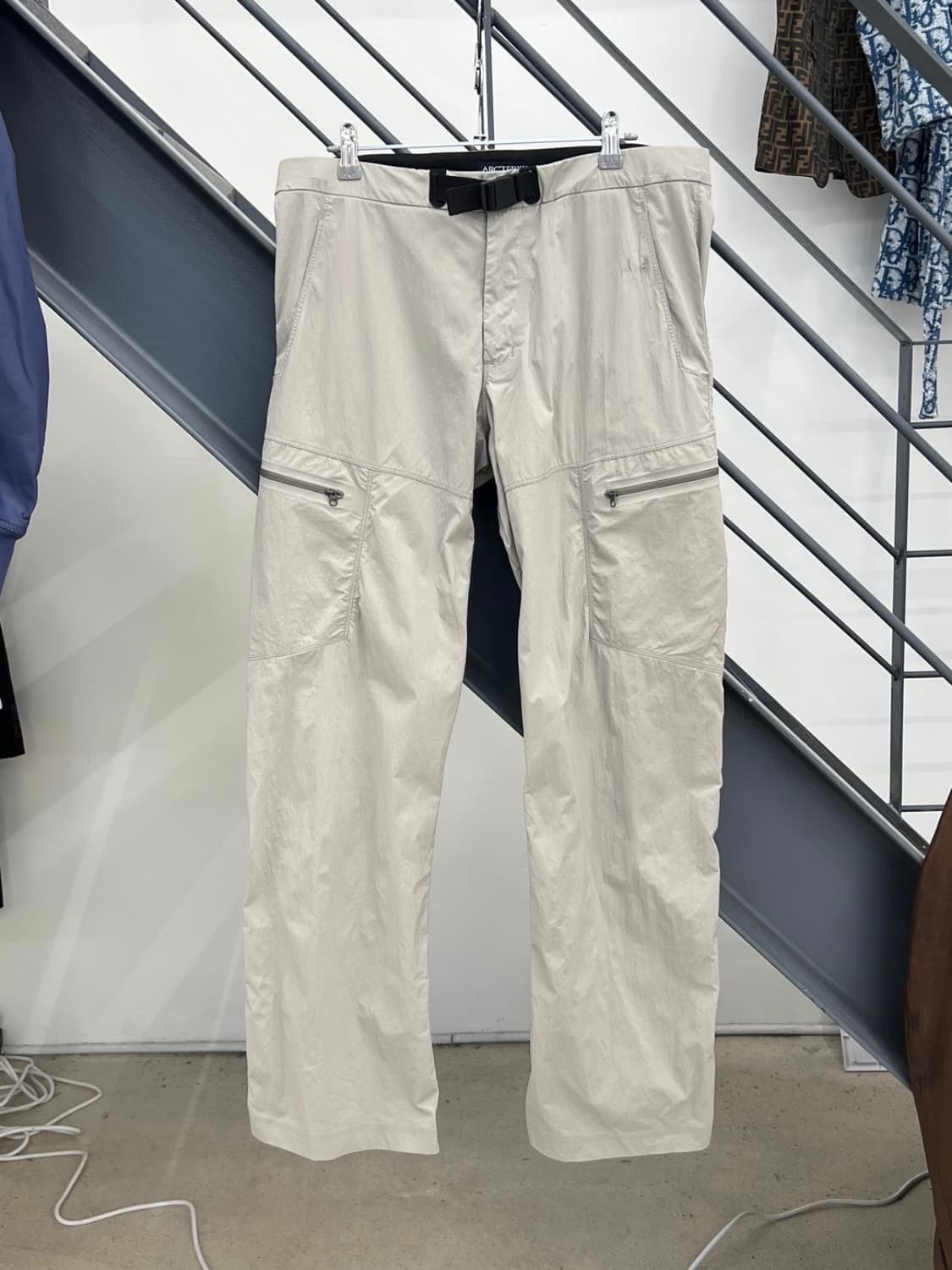 아크테릭스 팰리세이드 팬츠 라이트 그레이 / 34 상품이미지1