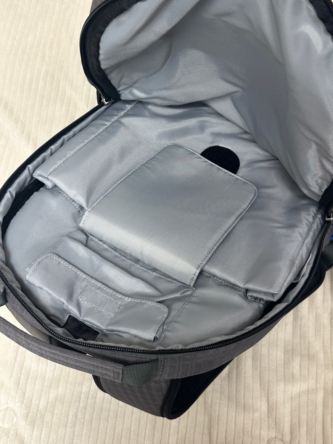 파타고니아 LIGHTWIRE 그레이 백팩 상품이미지6