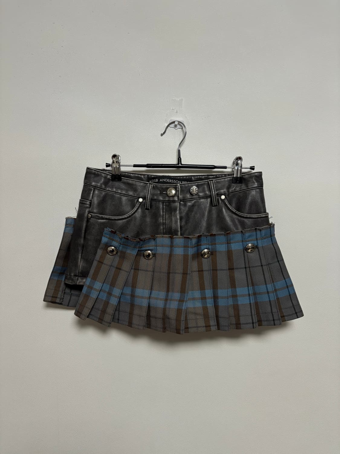 앤더슨벨 체크 플리츠 투웨이 레더 팬츠 & 스커트 상품이미지2