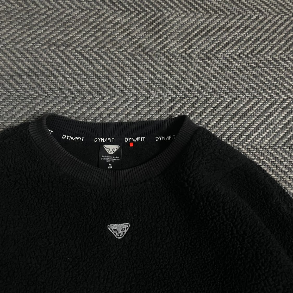 다이나핏 센터로고 블랙 플리스 맨투맨y 4823 상품이미지5