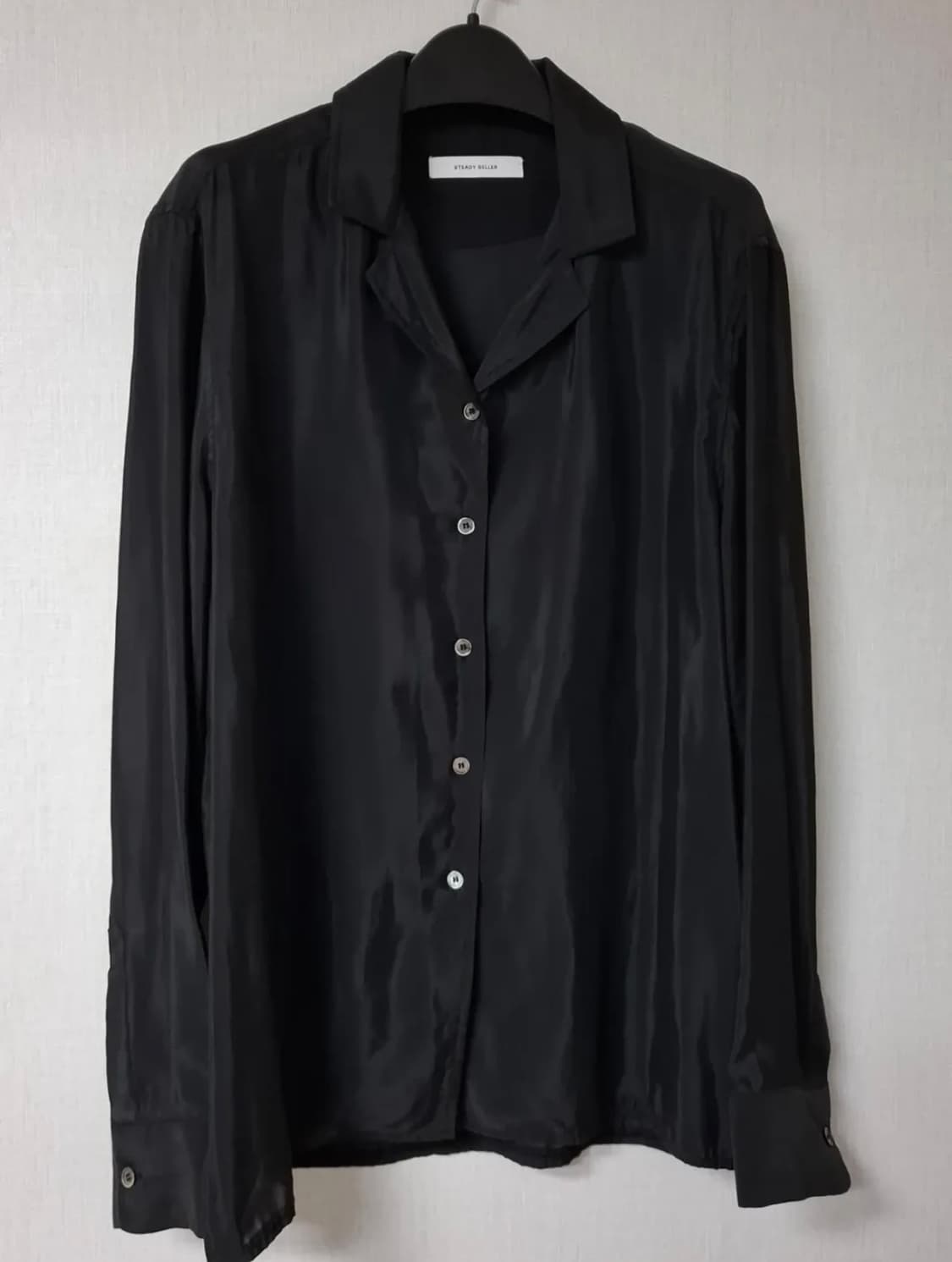 STEADY SELLER 블랙 실크 셔츠 상품이미지1