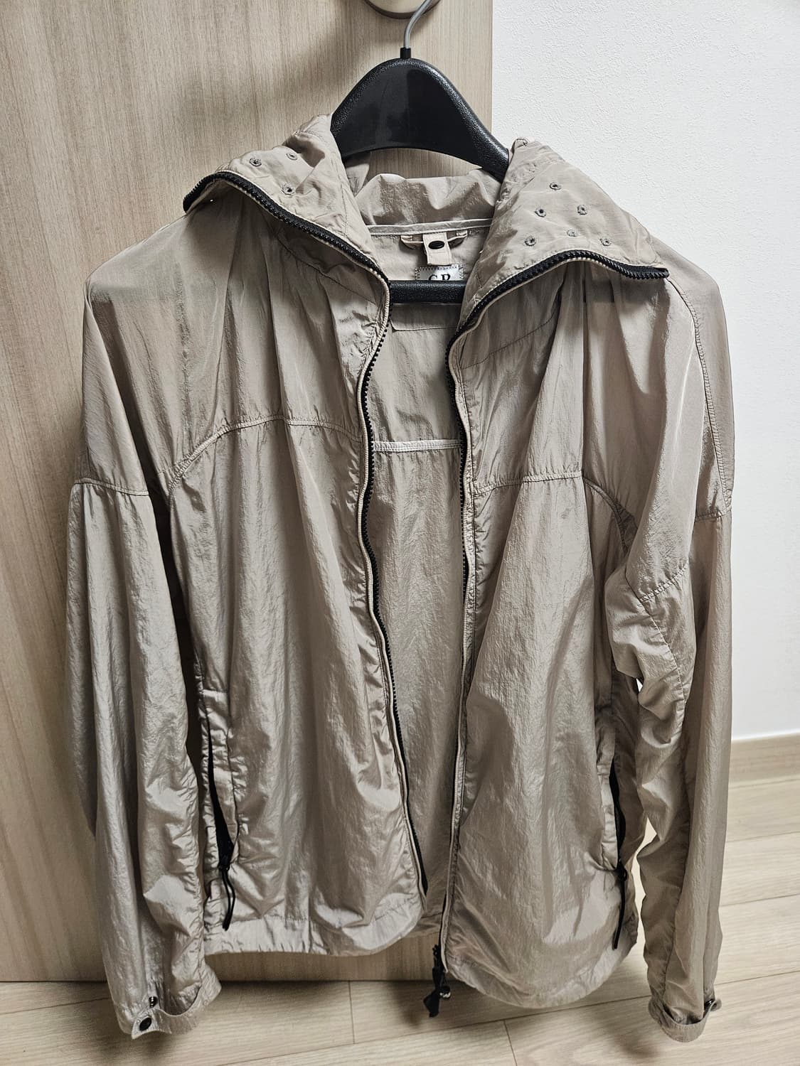 C.p. company 바람막이 35만원 팝니다 상품이미지1