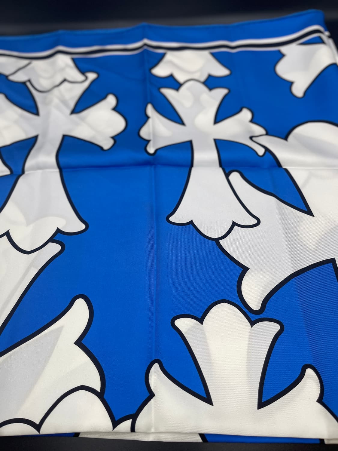 크롬하츠 실크 스카프 블루 세메터리 상품이미지1