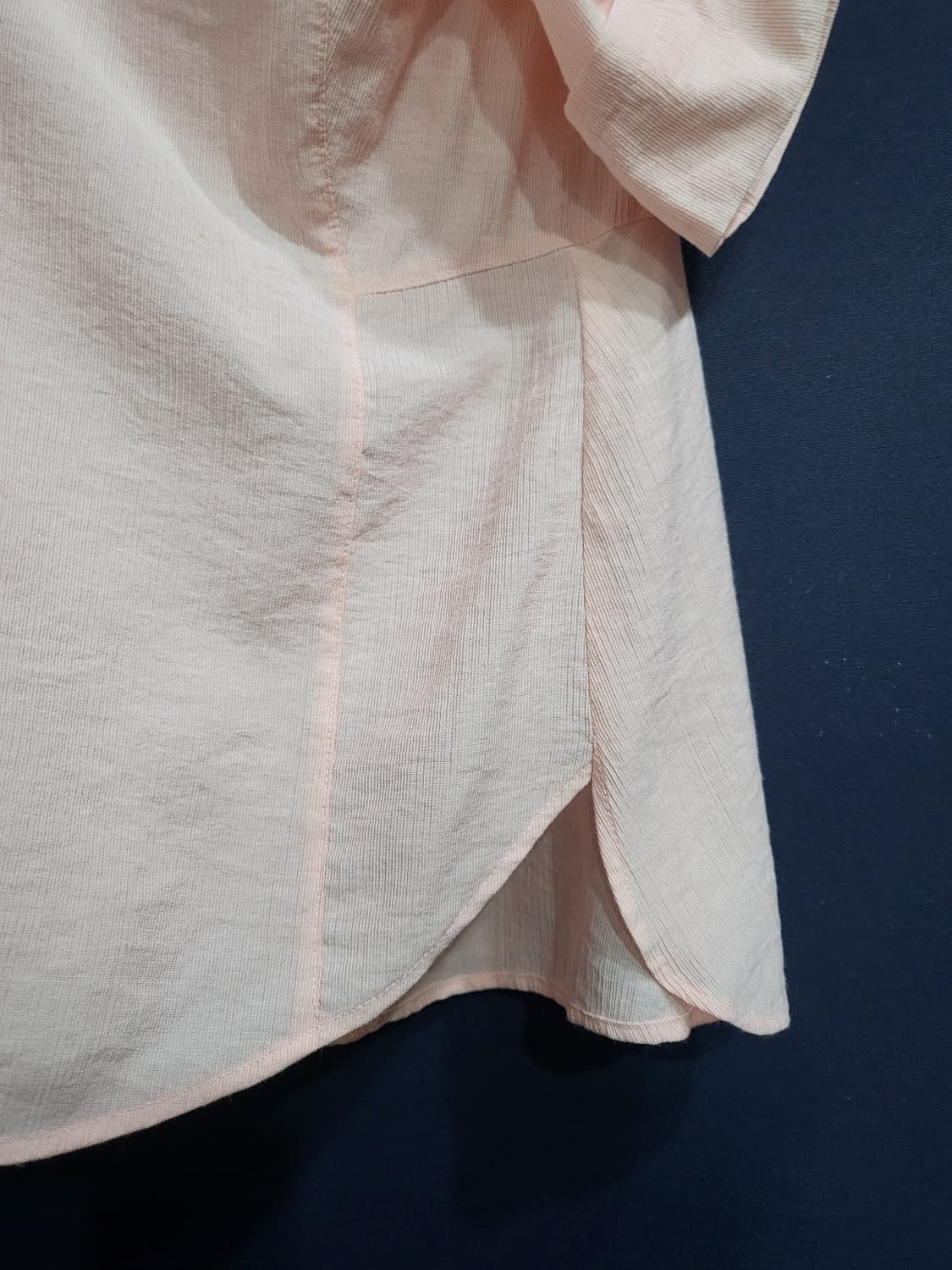 온앤온 블라우스 상품이미지3