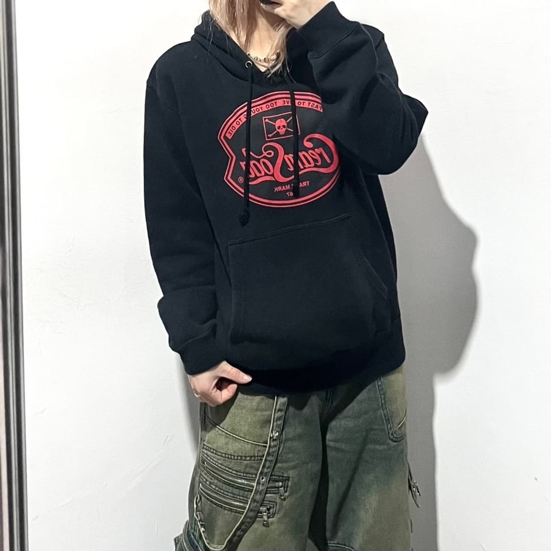 크림소다 펑크 빅로고 후드티 상품이미지1