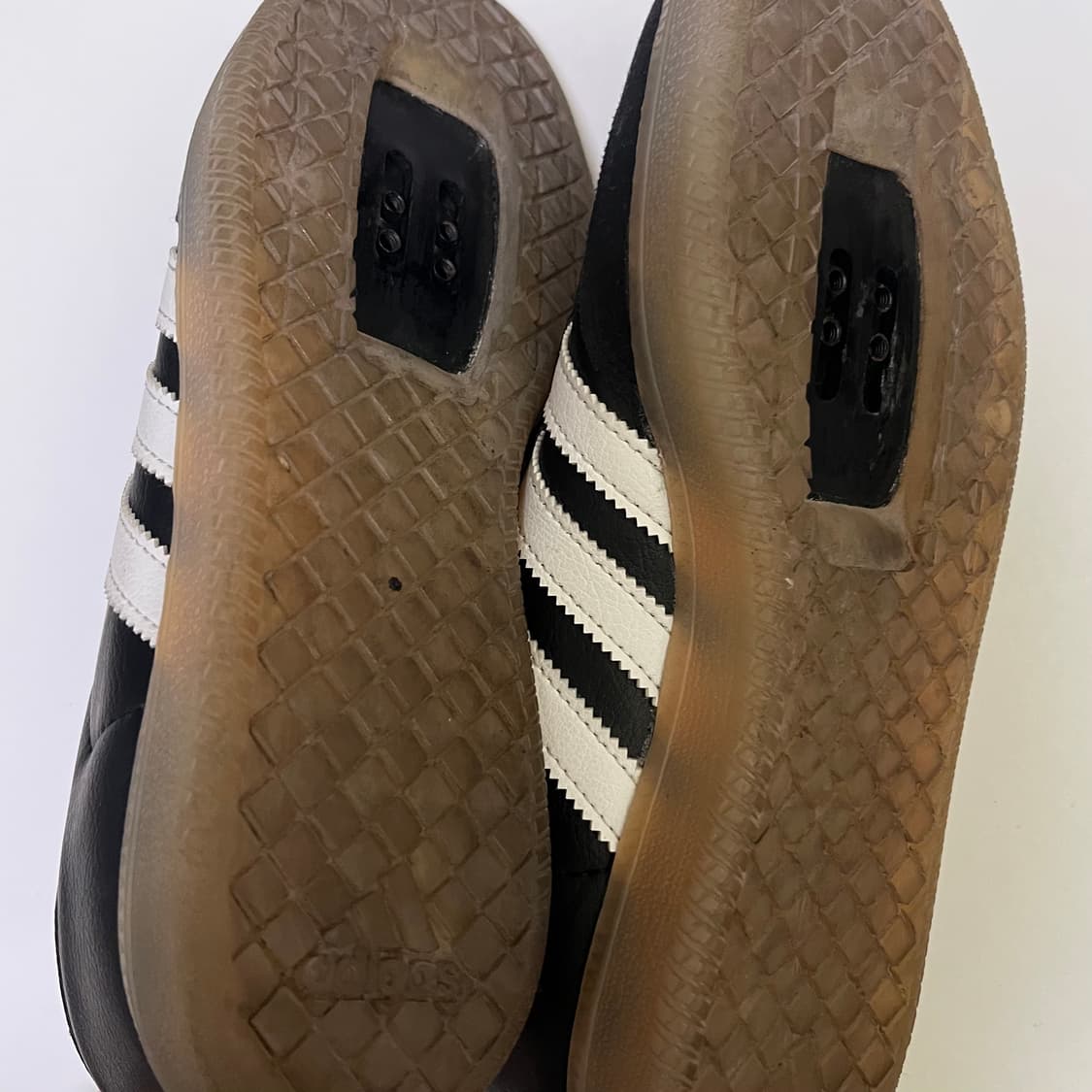 아디다스 벨로삼바 비건 사이클링 코어 블랙 (제니 신발) 상품이미지4