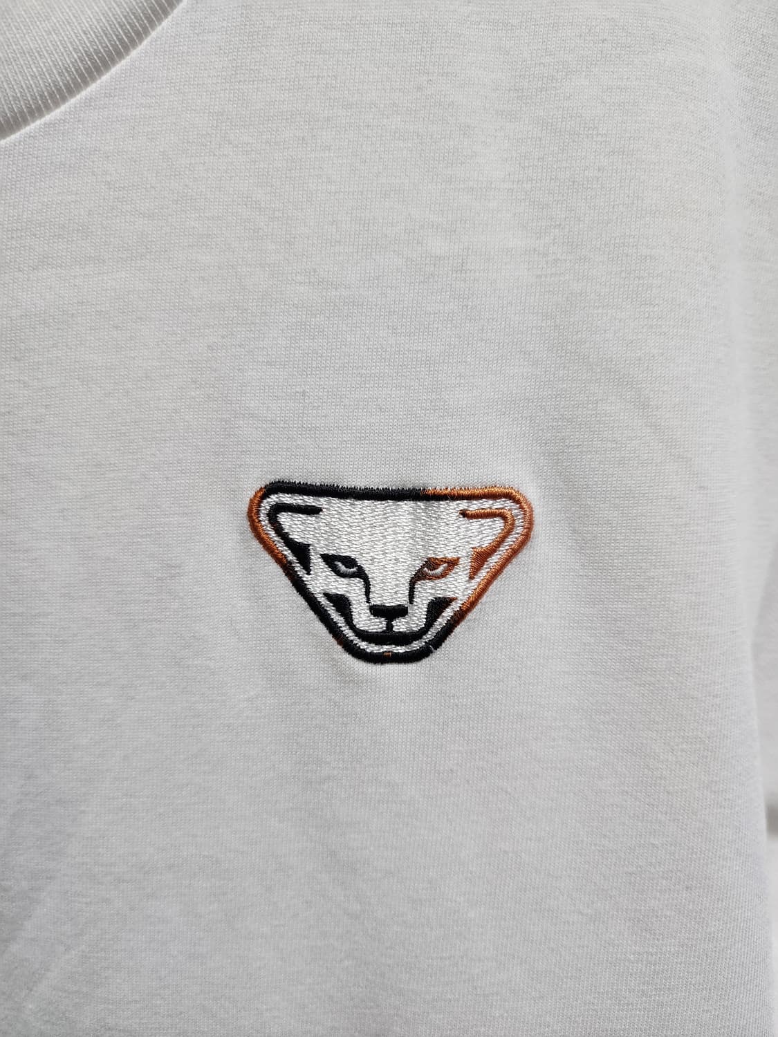 다이나핏 화이트 반팔티 상품이미지5