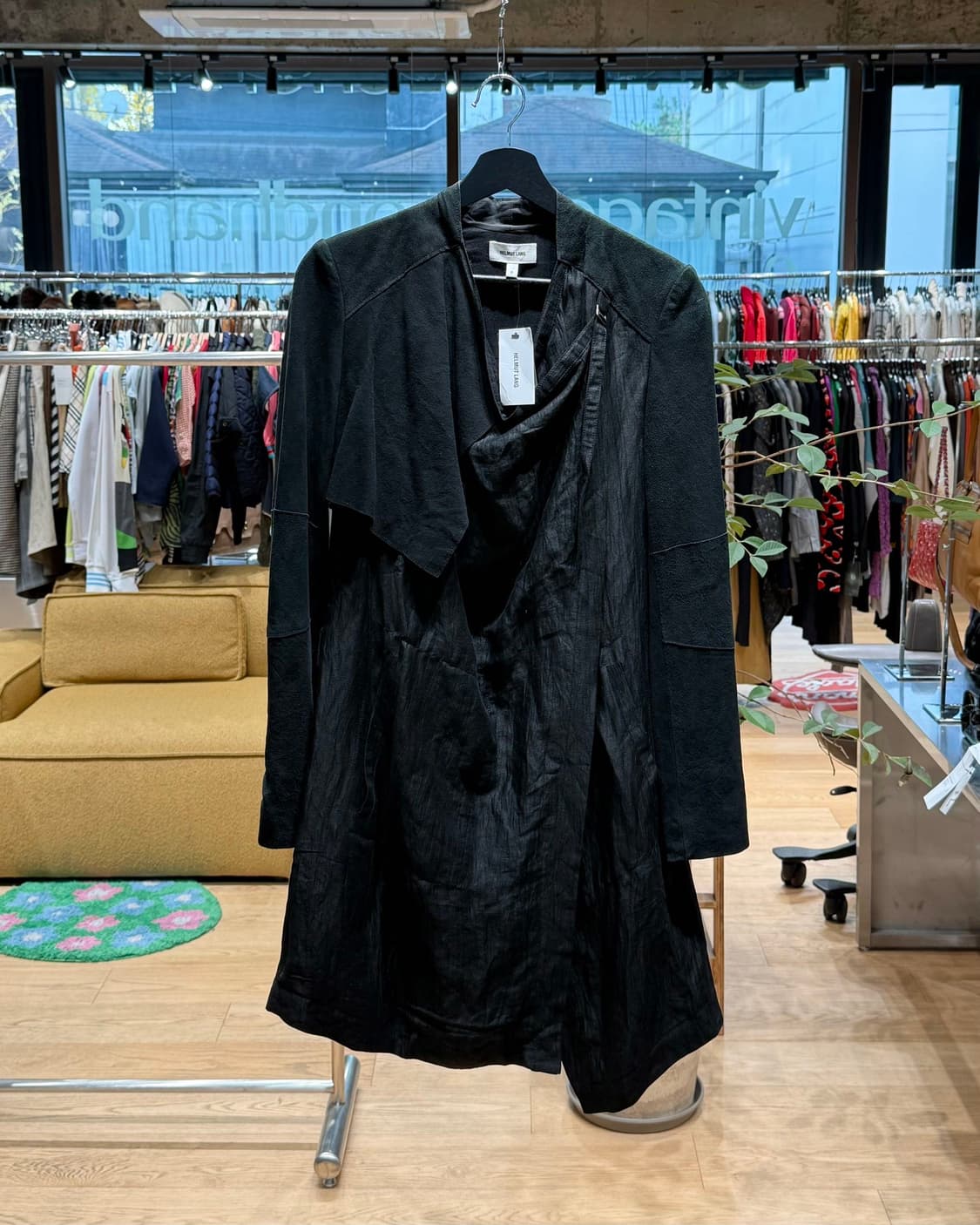 헬무트랭 블랙 드레이프 린넨 자켓  상품이미지1