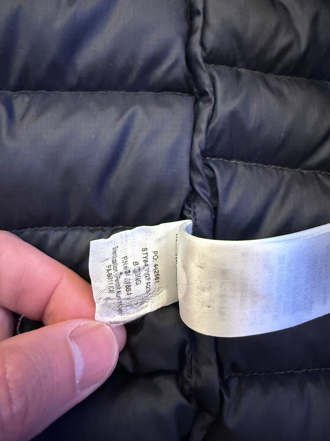 파타고니아 경량패딩 카키 M사이즈 상품이미지6