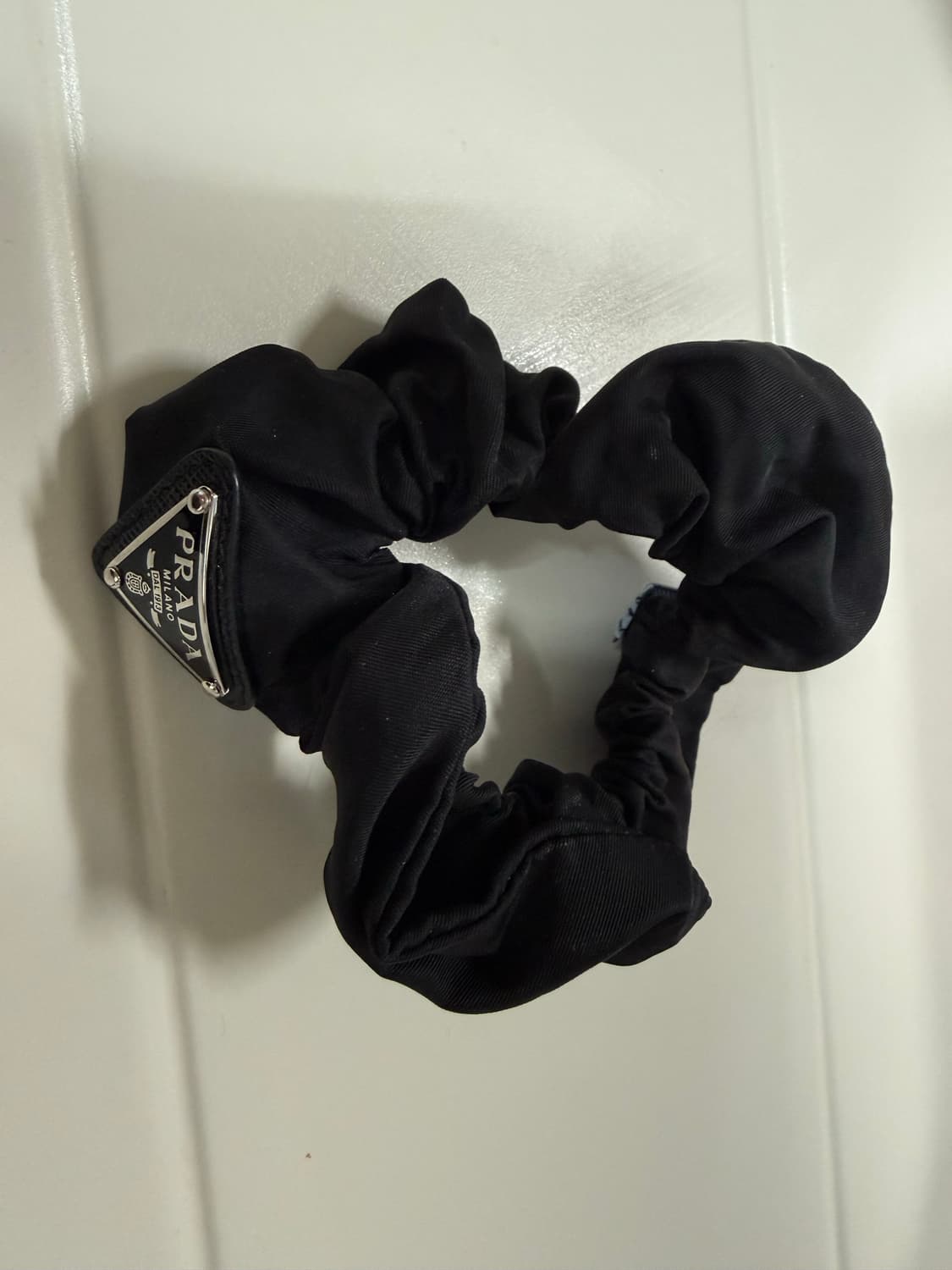 프라다 리나일론 크런치 상품이미지2