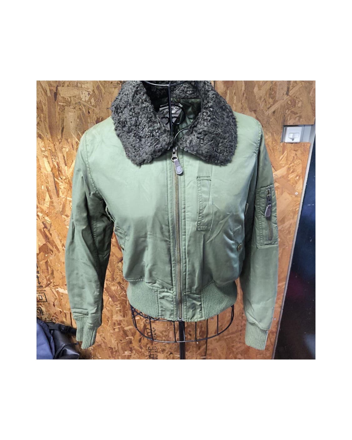 빔즈 Ma-1 항공 자켓 상품이미지1