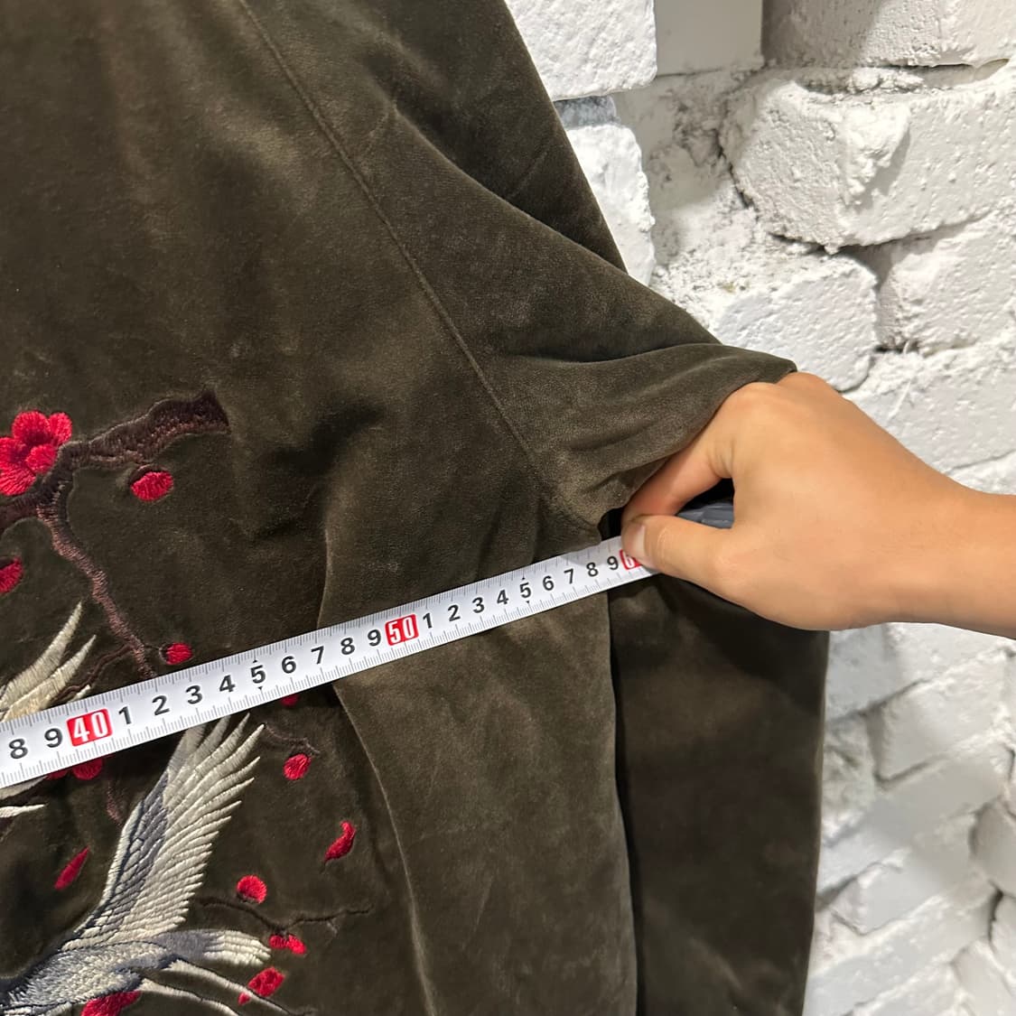 UNDERAIR 벨벳 자수 스카쟌 재킷 상품이미지6