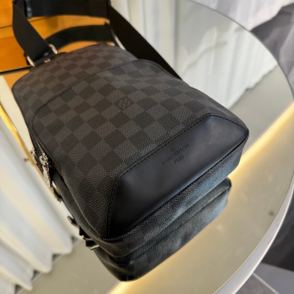 루이비통 다미에 그라파이트 에비뉴 슬링백 상품이미지4