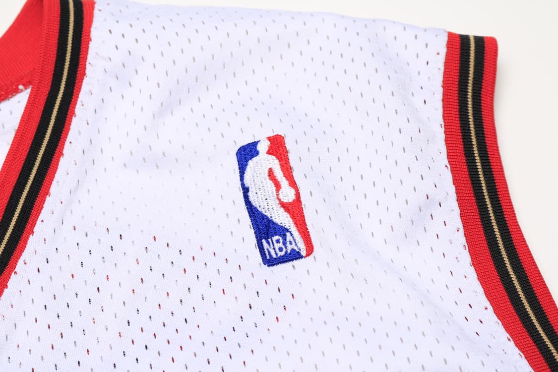 [L] 00's NBA 챔피온 세븐티 식서스 아이버슨 스윙맨 져지 상품이미지4