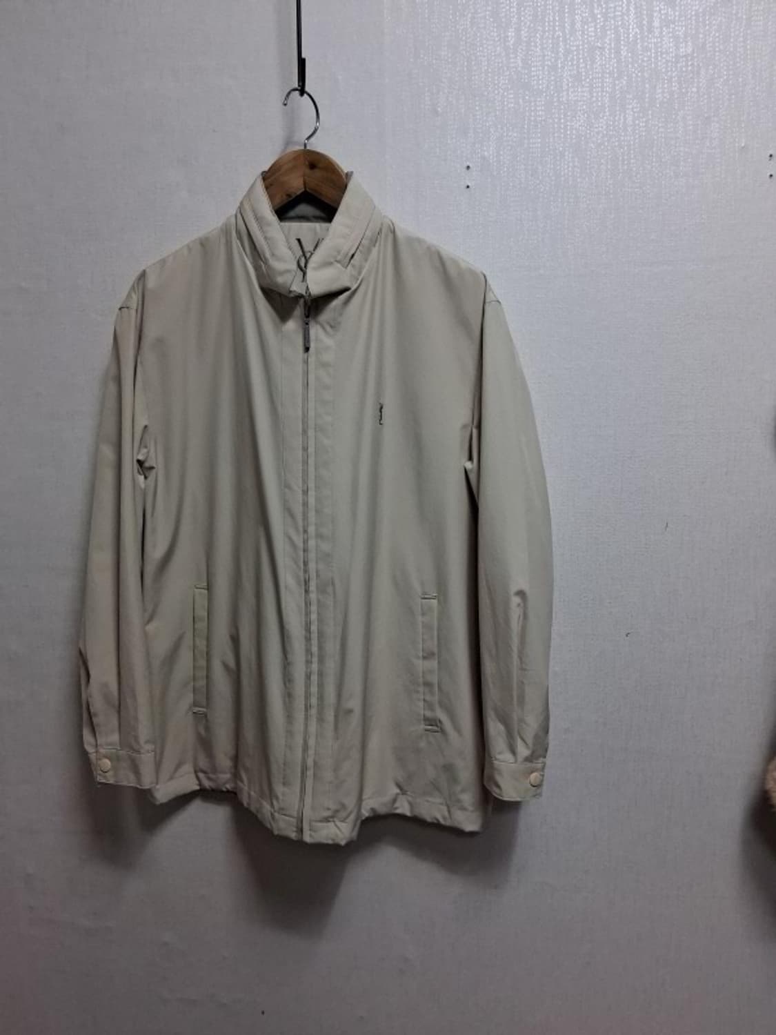 입생로람 남성 집업 점퍼 춘추 얇은 표기M 루즈핏 작은신장 100도가능
 상품이미지1