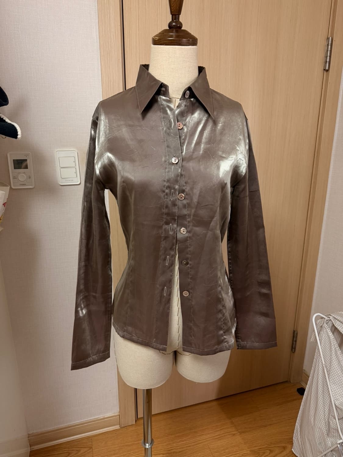 KIYOKO TAKASE 실버 슬림핏 셔츠 블라우스 상품이미지6