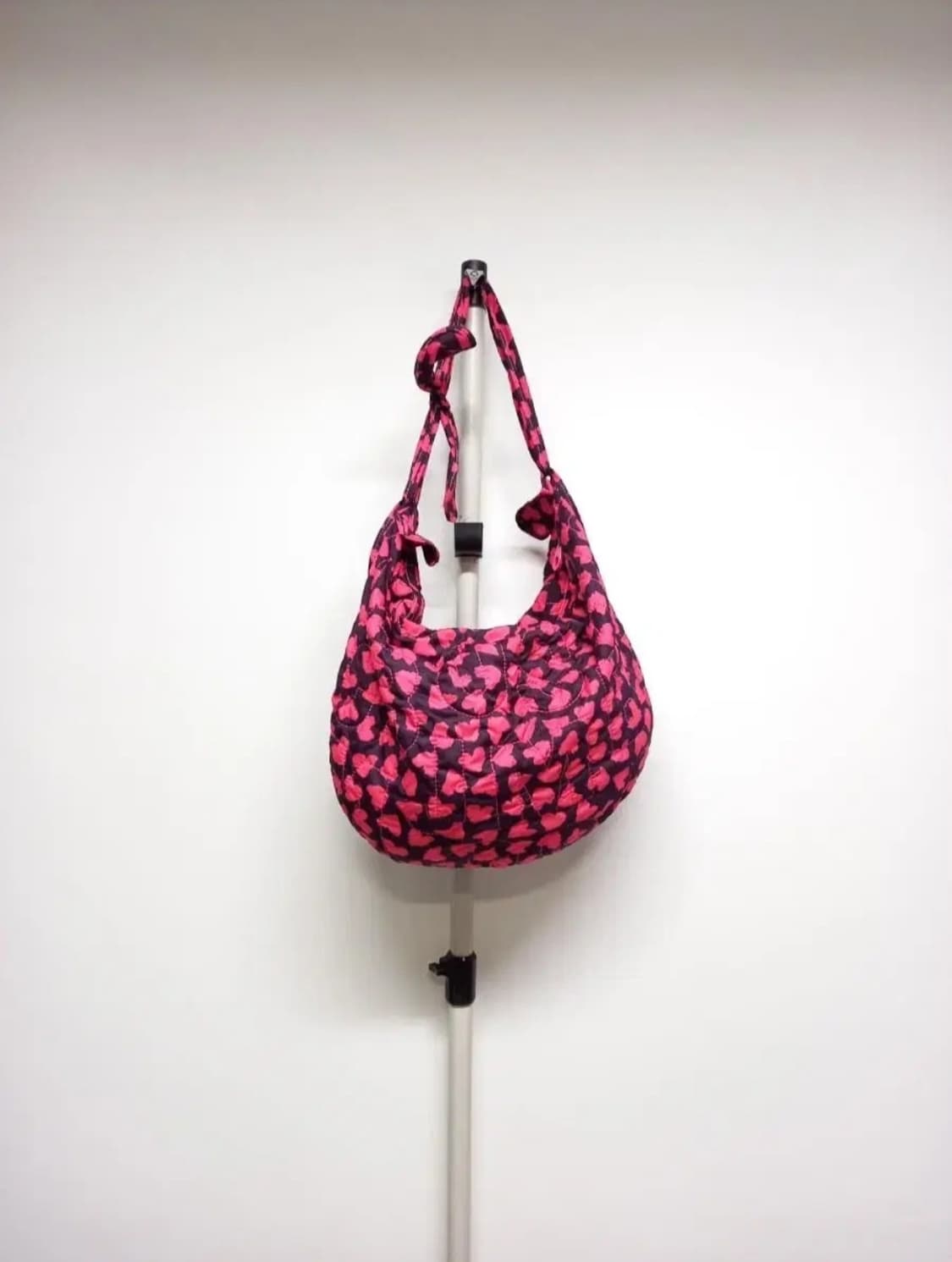 마크 바이 마크제이콥스 빅 엠보 호보백 상품이미지2