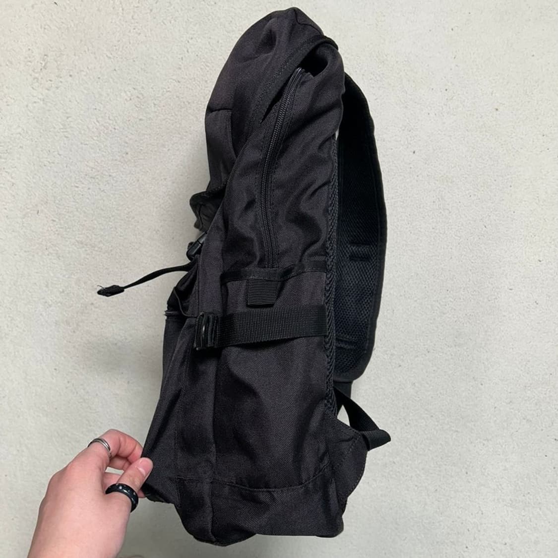 디키즈 버클포켓 백팩 블랙 상품이미지2