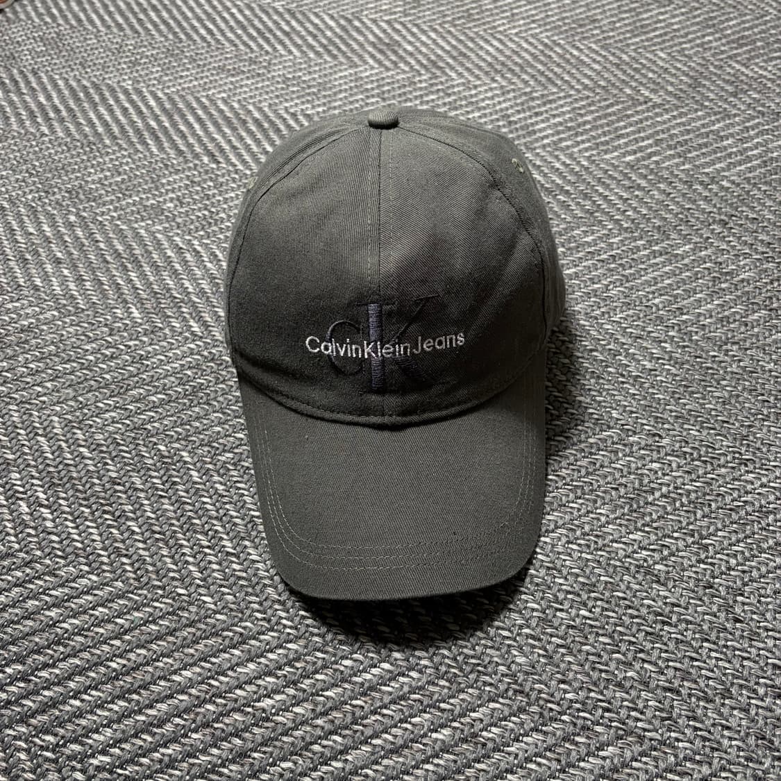캘빈클라인 진 차콜 볼캡 OS 상품이미지1