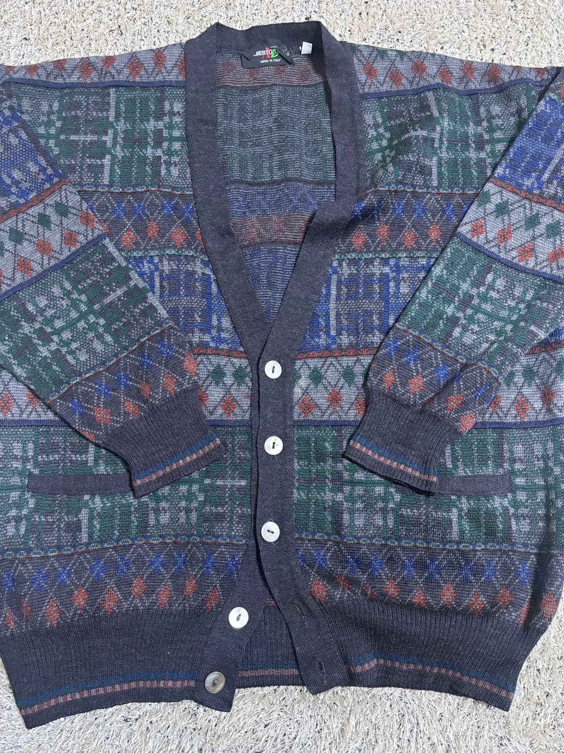 이태리제 울 가디건 사이즈 105 상품이미지1