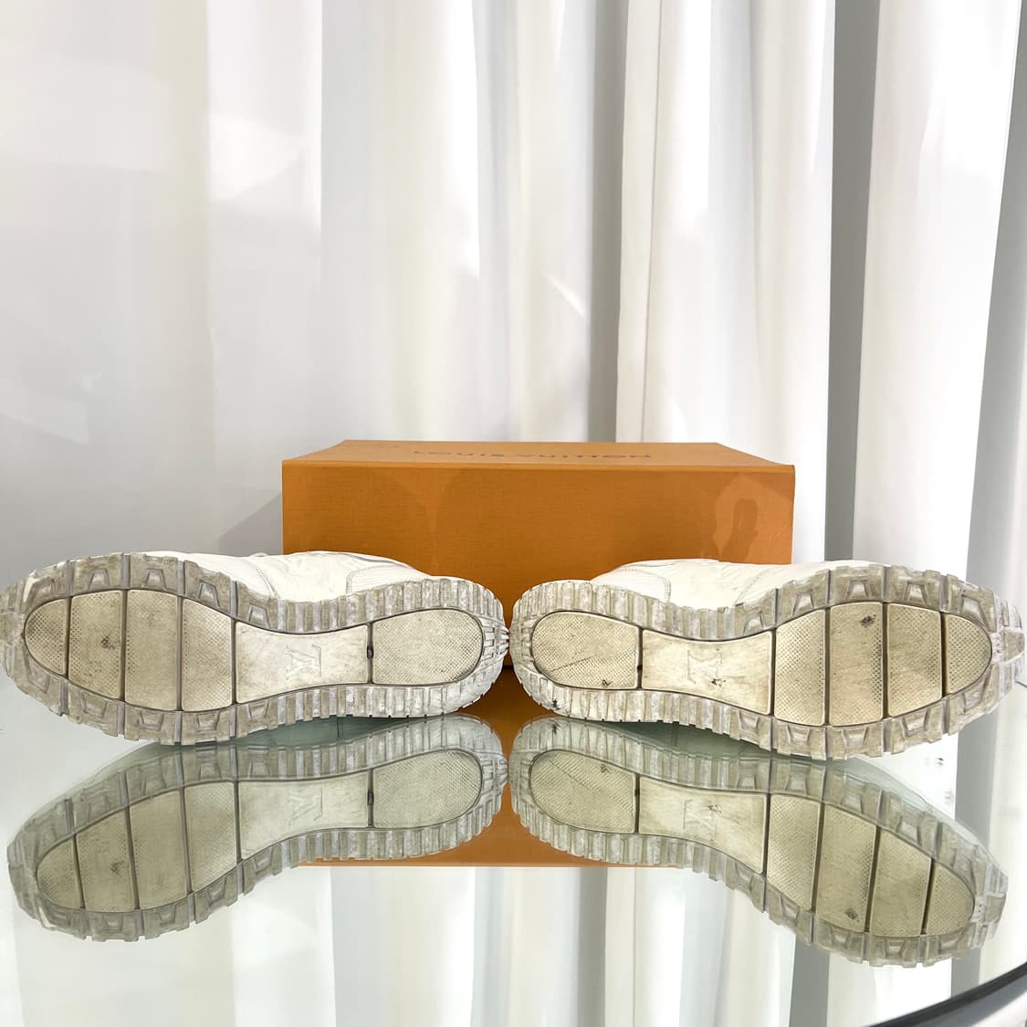 (7) 루이비통 토뤼옹 런어웨이 스니커즈  상품이미지9