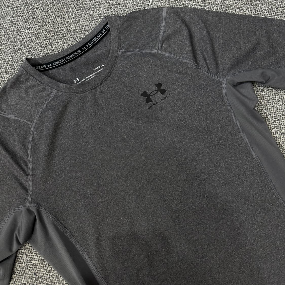 언더아머 히트기어 숏슬리브 컴프레션 셔츠 상품이미지3