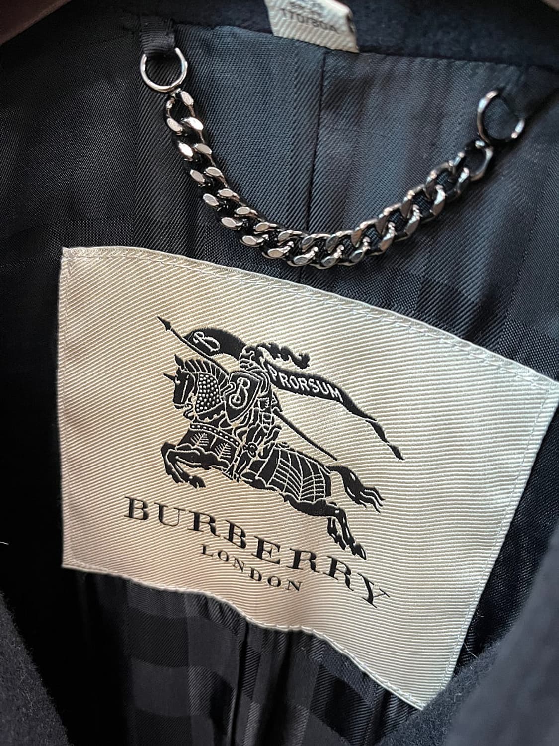 여) 버버리 런던 벨티드 캐시미어 코트  상품이미지8