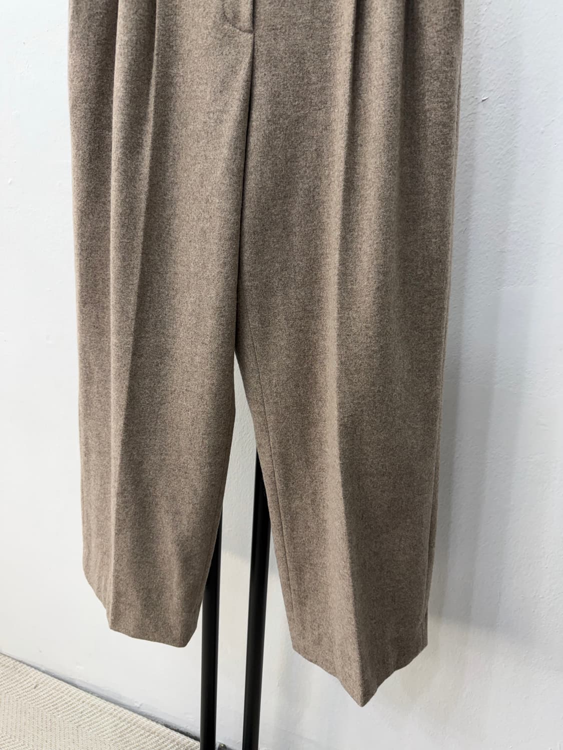 정품) 더캐시미어 한섬 21ss 울 와이드팬츠  상품이미지3