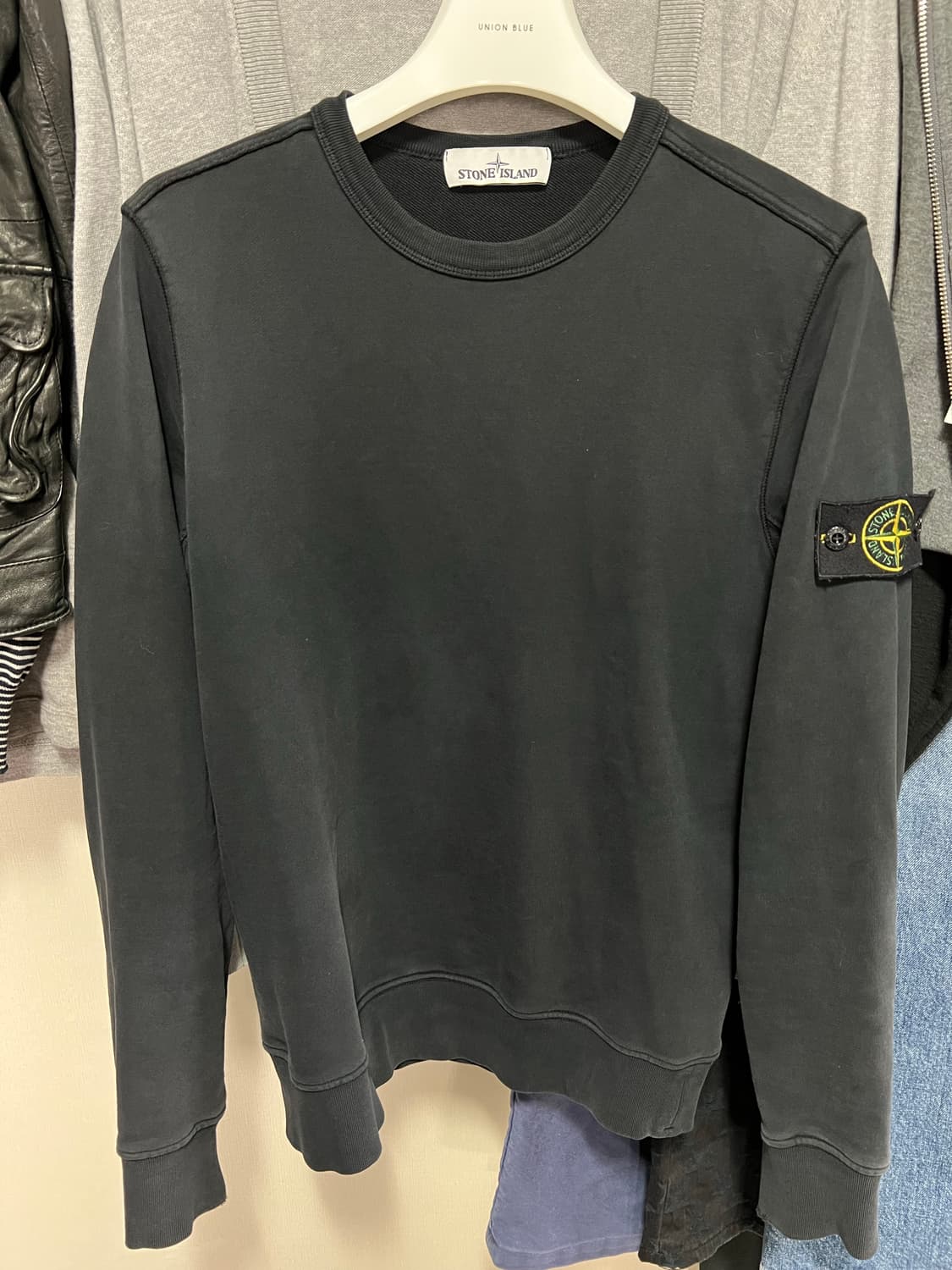 스톤아일랜드 맨투맨 블랙 상품이미지1