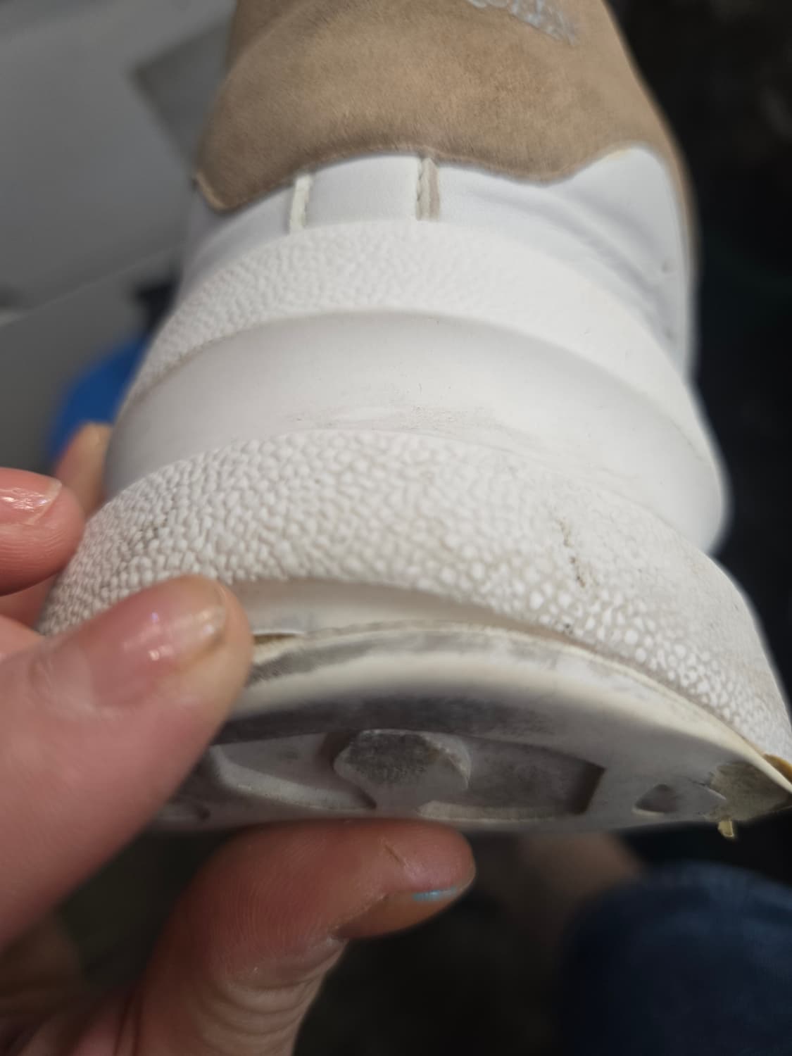 알렉산더 맥퀸 오버솔 스니커즈 화이트 상품이미지9