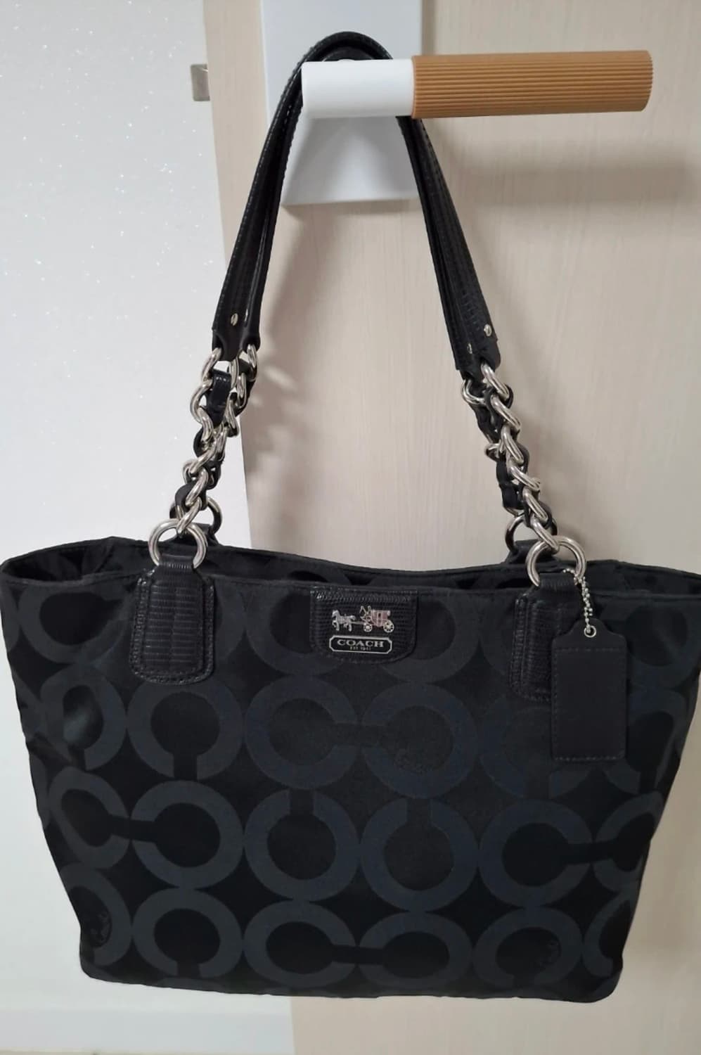 코치 블랙 시그니처 숄더백 / 코치 숄더백 / 코치 가방 / 코치백 상품이미지3