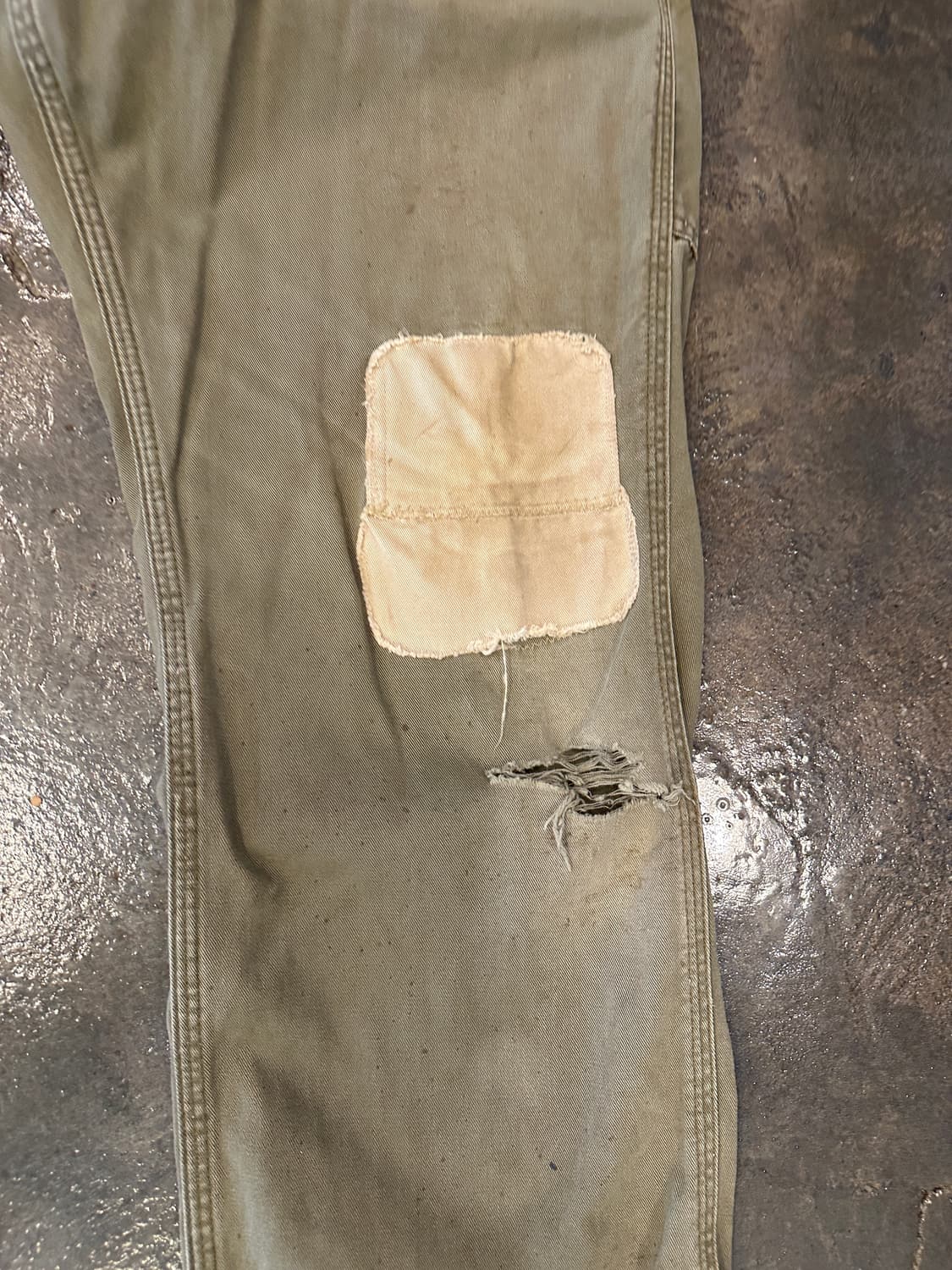 Carhartt 칼하트 데미지드 릴렉스핏 워크팬츠 올리브 32x32 상품이미지3