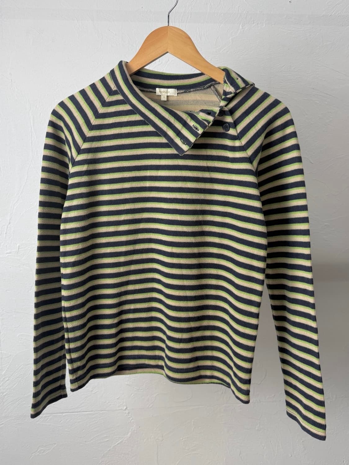 Hushush 사이드 버튼 니트 상품이미지1