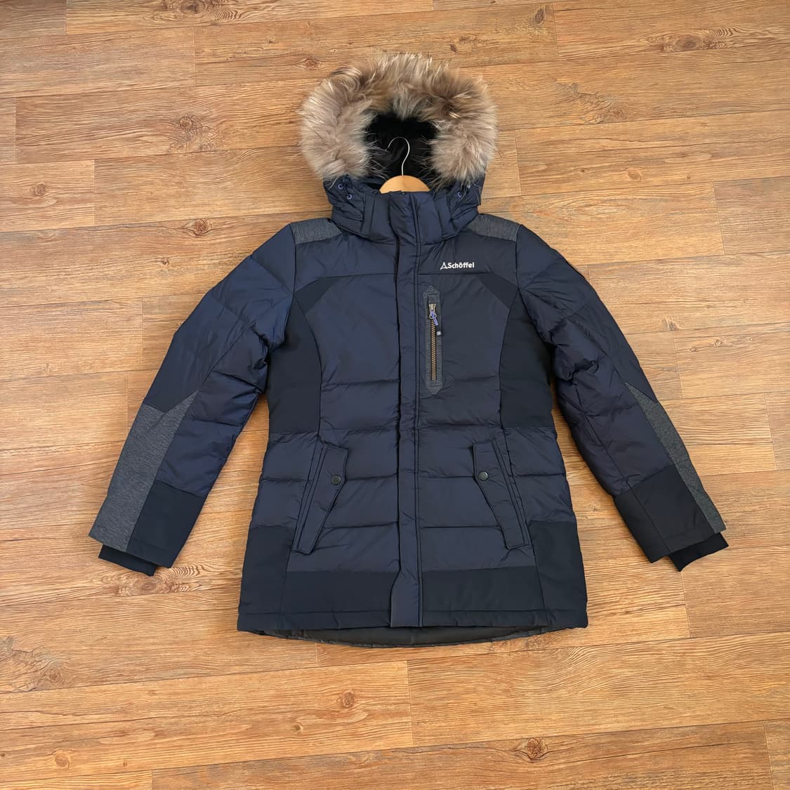 쉐펠 아웃도어 여성 95 다운 패딩 점퍼 라쿤 후드 모자  상품이미지2