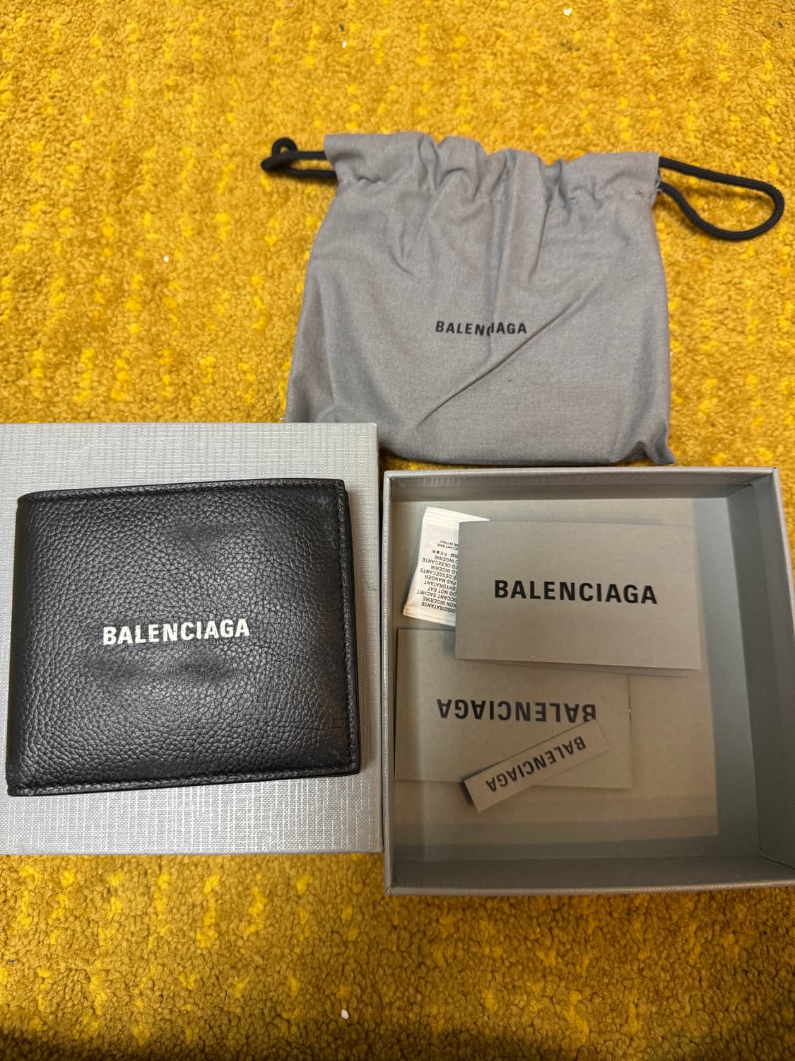 발렌시아가 캐시 스퀘어 반지갑 블랙 상품이미지1