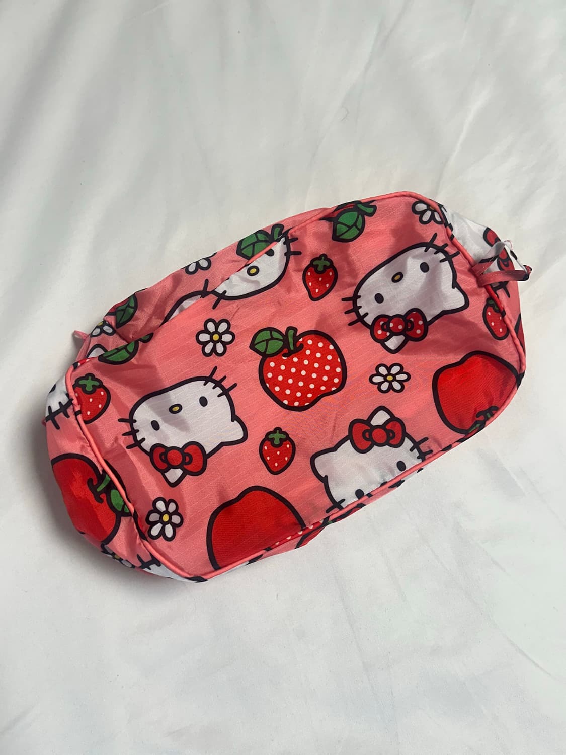 바쿠 키티 파우치 상품이미지1