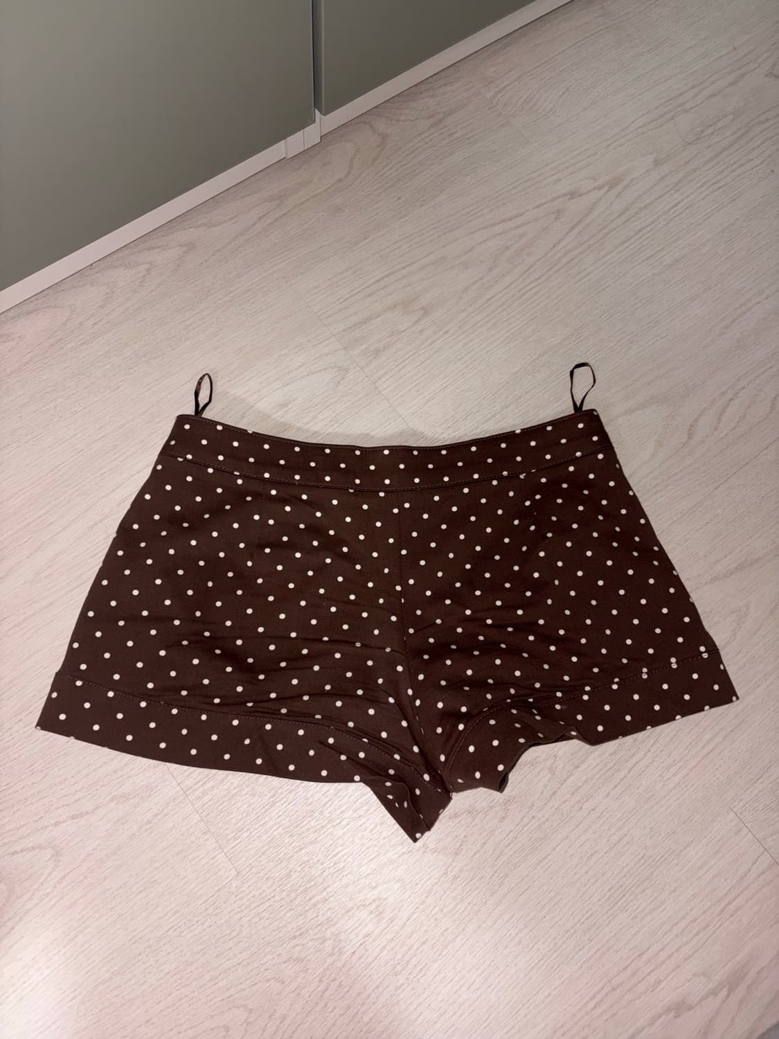 자라 도트 단추 로우라이즈 반바지 쇼츠 xs 상품이미지2
