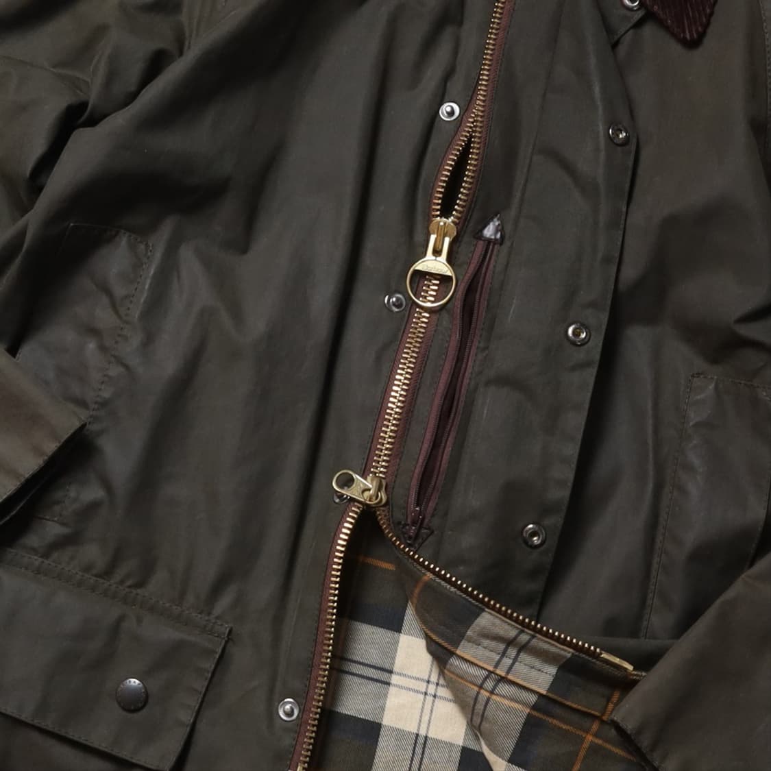 바버 Barbour Beaufort Waxed Jacket 
 상품이미지5