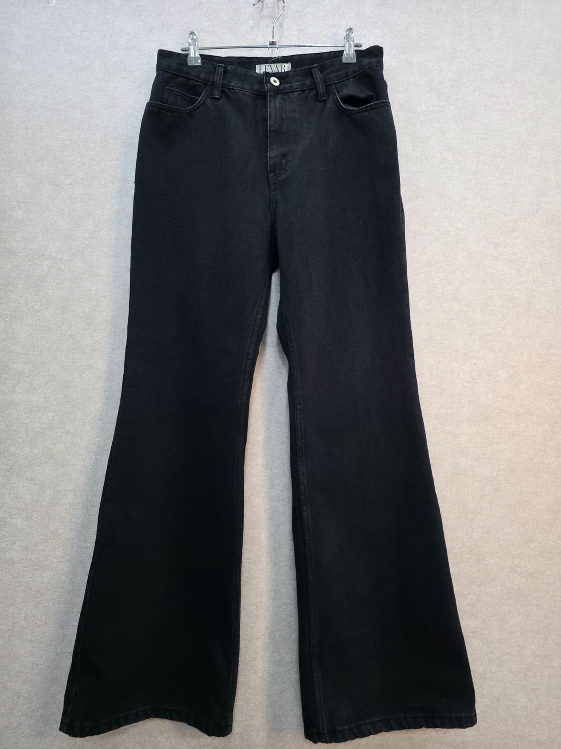 르바 LEVAR 블랙 부츠컷 데님 팬츠 상품이미지1