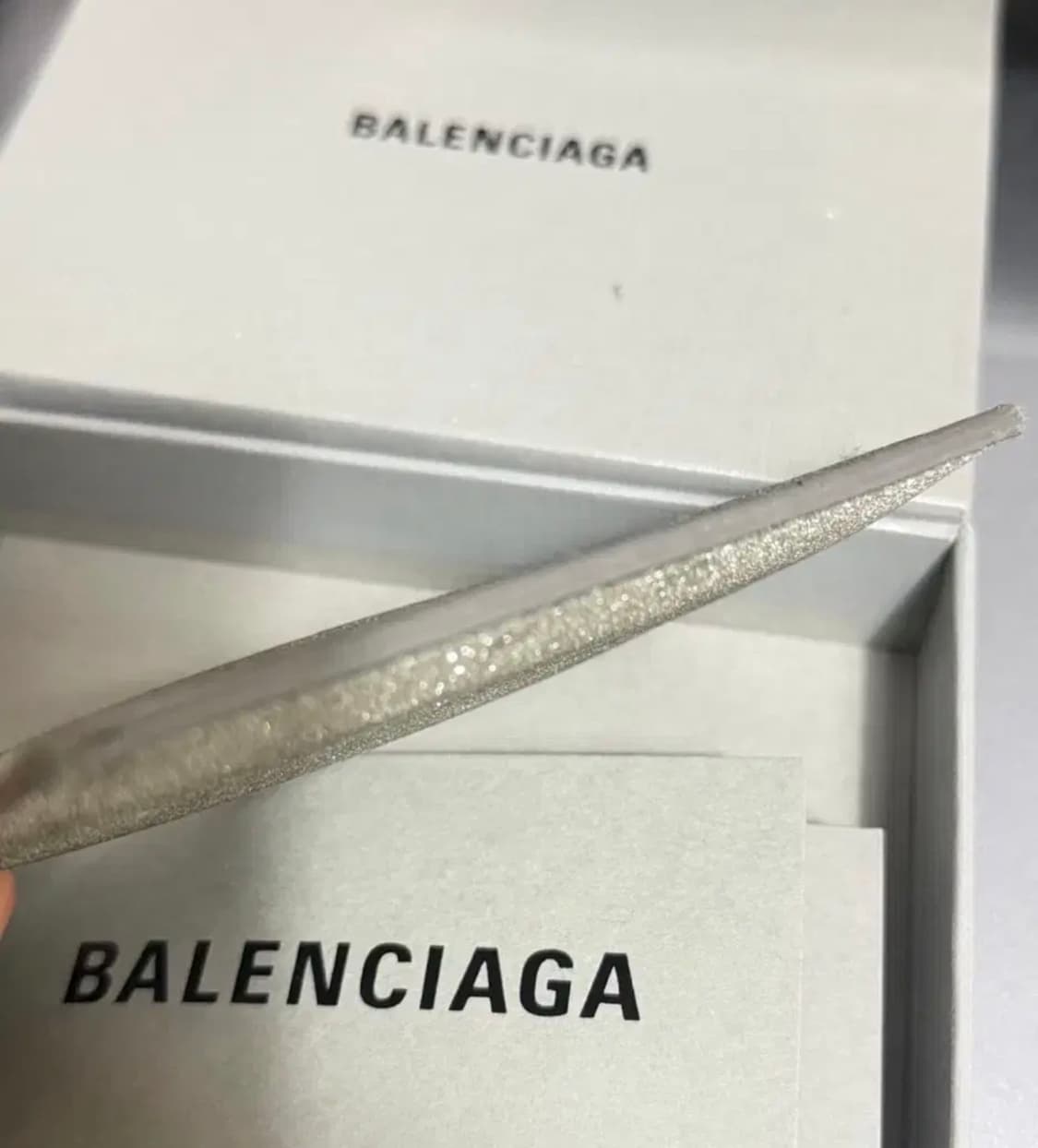 발렌시아가 글리터 카드지갑 상품이미지3