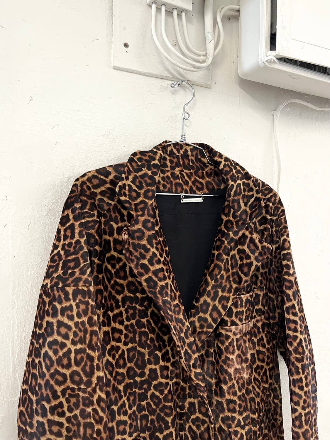 다이앤 본 퍼스텐버그 레오파드 송치 레더 코트 상품이미지4