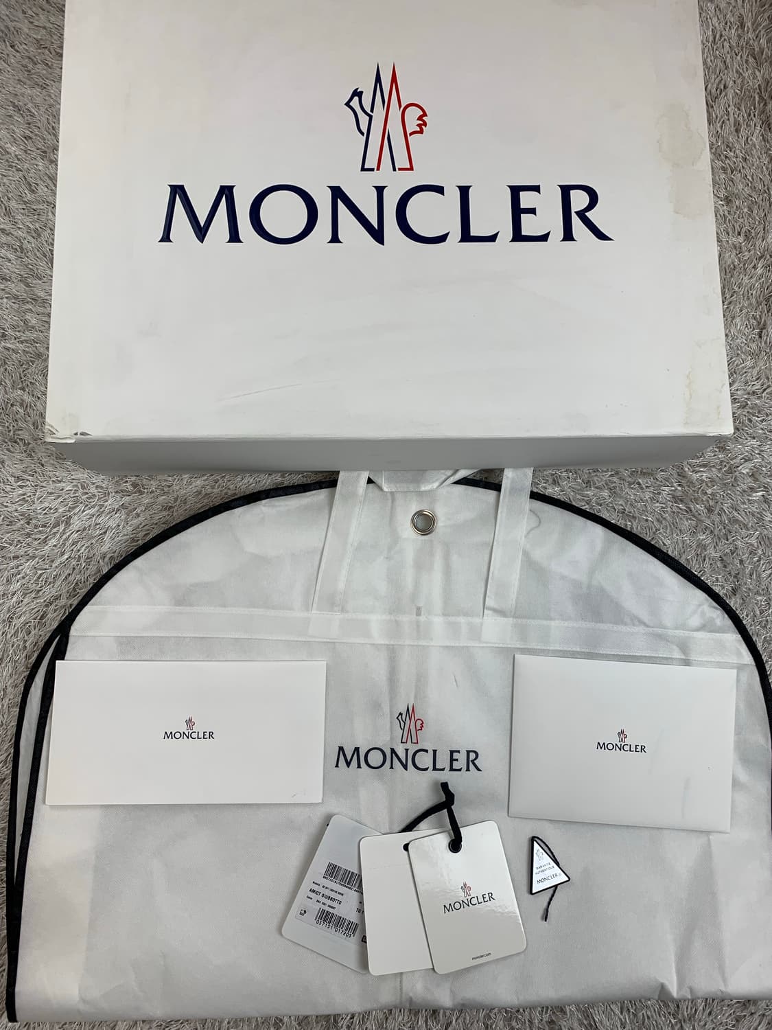 [1] 정품 풀구성 몽클레어 아미오 패딩 블랙 상품이미지2