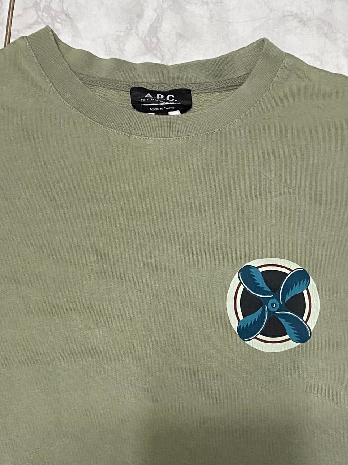 아페쎄 정품 맨투맨티 사이즈 95 상품이미지2