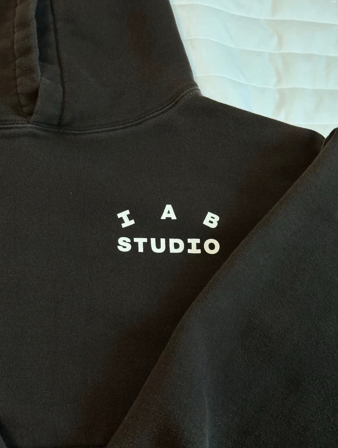 아이앱 스튜디오 후드티 브라운 상품이미지3