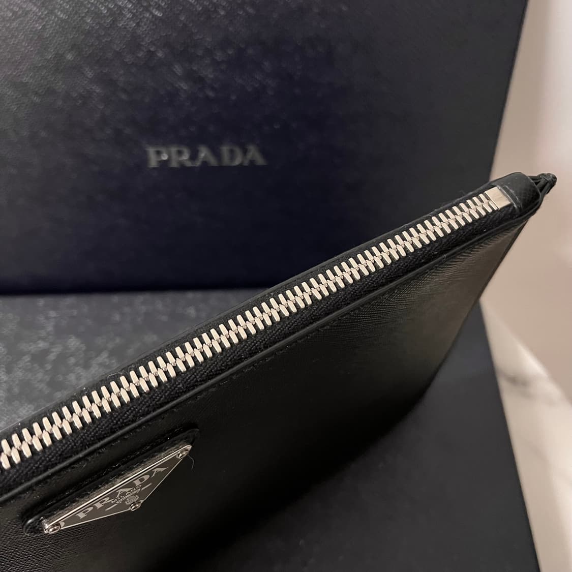 [A급/정품] 프라다 사피아노 클러치백 블랙 2NH005 상품이미지5
