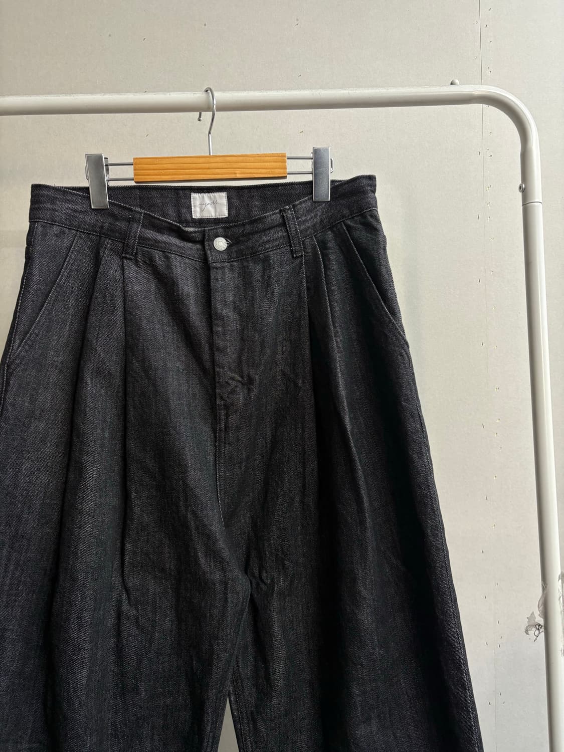 유스 커브드 흑청 데님 팬츠 상품이미지2